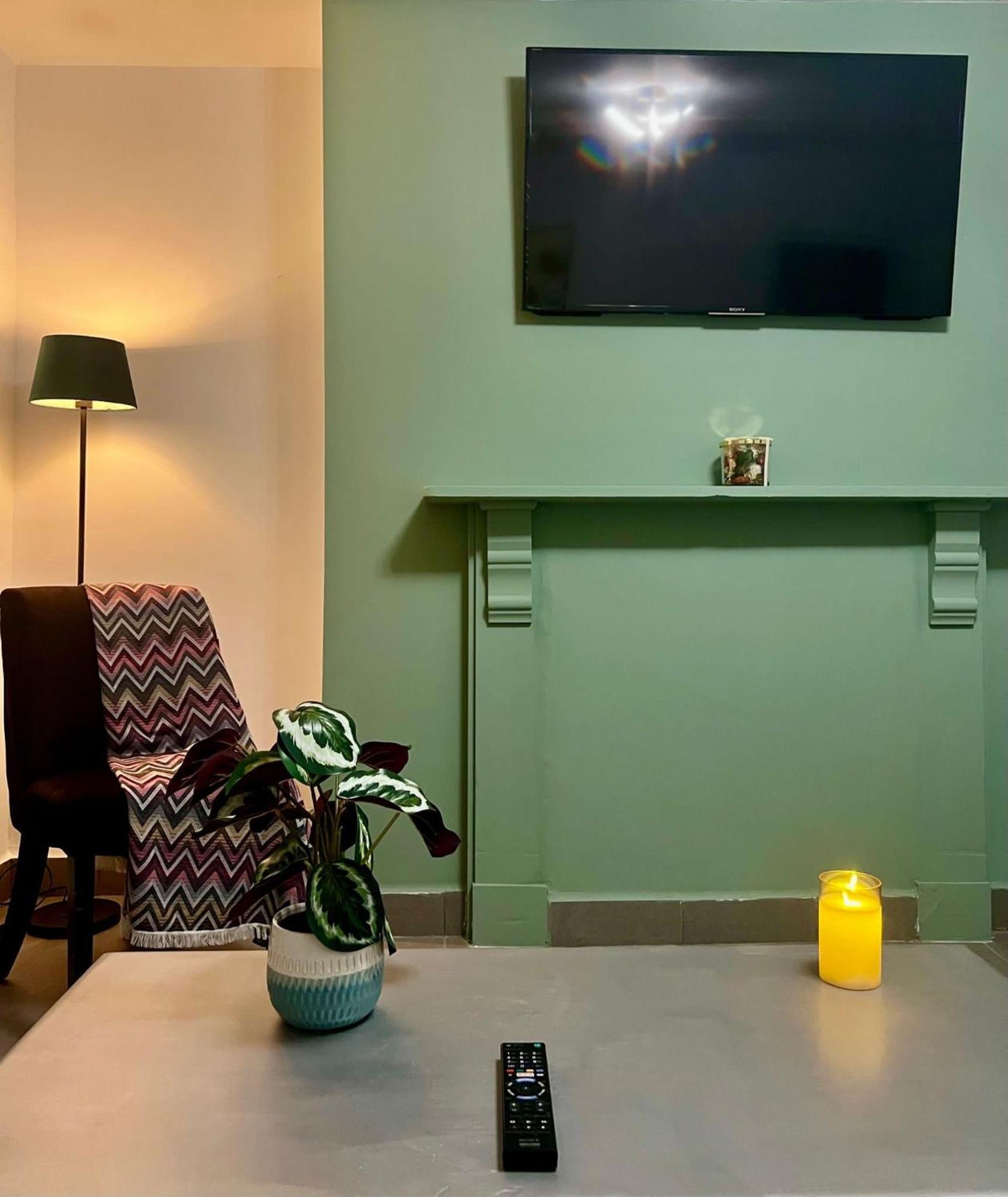 Cambridge Heritage Apartments ภายนอก รูปภาพ